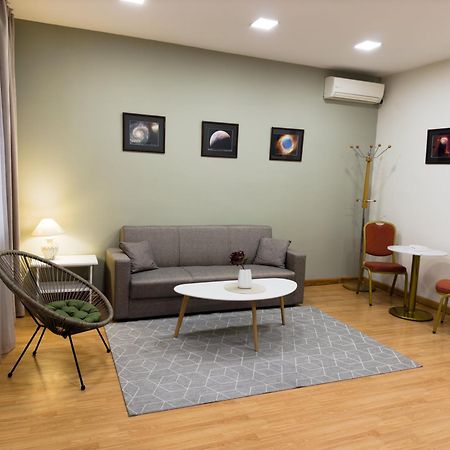 Rest Apartments By Nava Hotel Erevan Esterno foto
