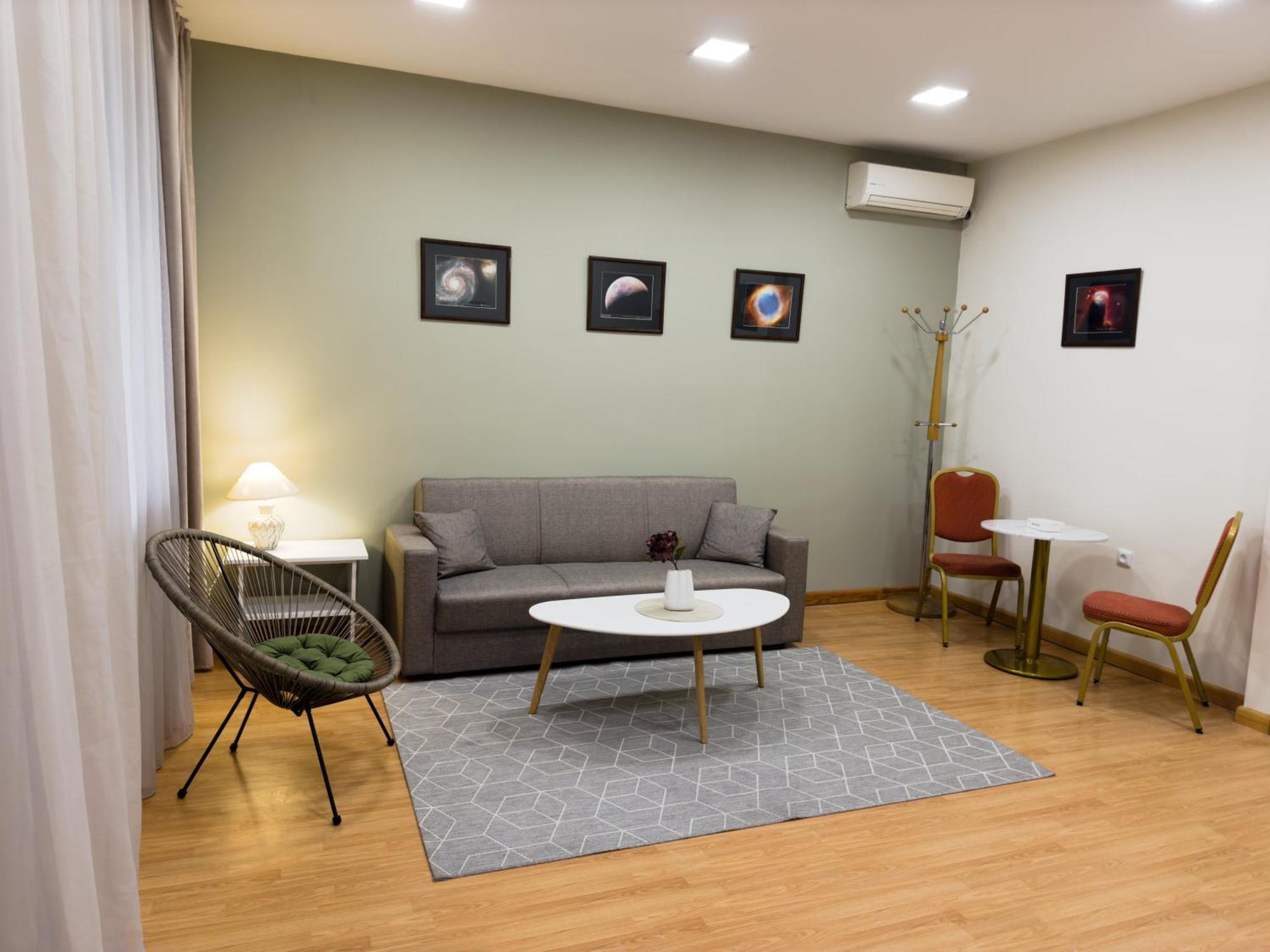 Rest Apartments By Nava Hotel Erevan Esterno foto